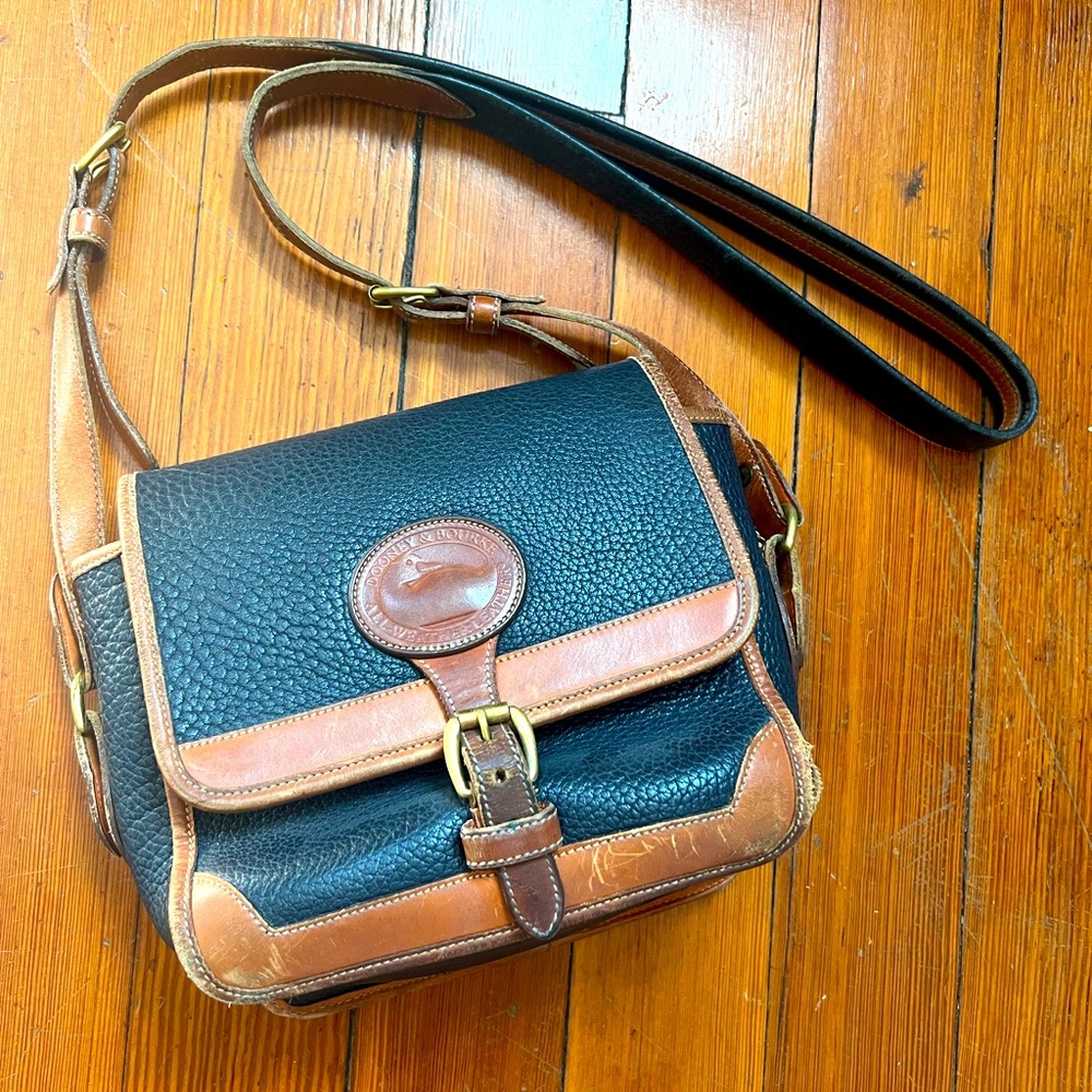 Vintage Dooney & Bourke Crossbody Bag
